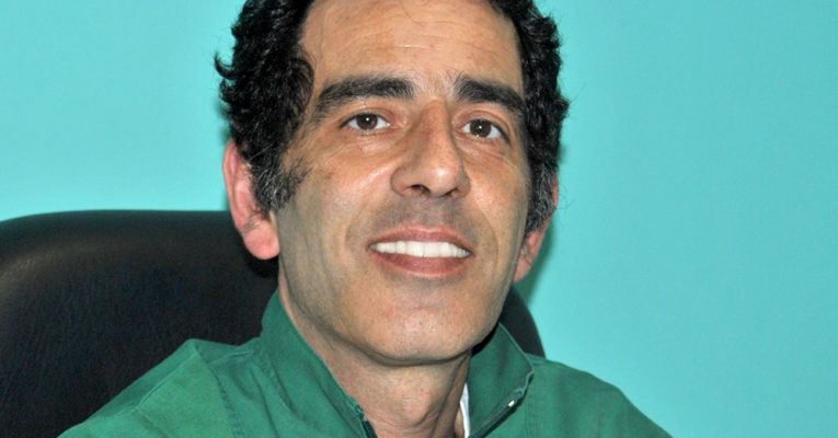 Dr. Jorge F. Oliveira